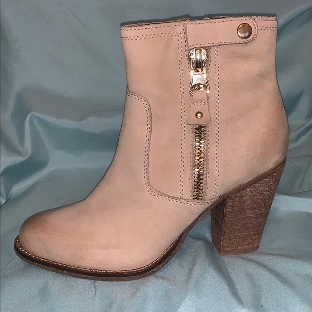 ALDO ankle boots